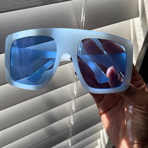 Shades - Picture 1 of 2